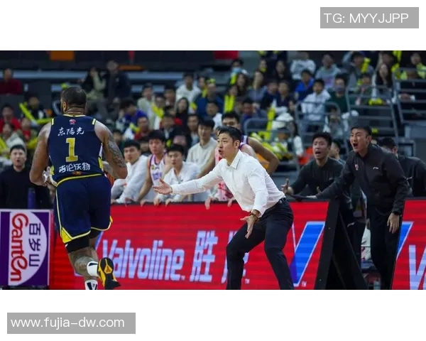 北京足球队战术变革引发热议球迷与专家共同探讨未来发展方向 北京足球队战术变革引发热议球迷与专家共同探讨未来发展方向